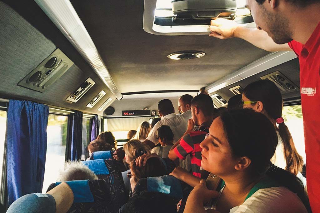 bus z permet do korcy