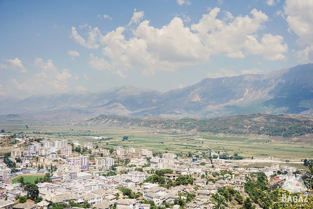 panorama na miasto gjirokastra