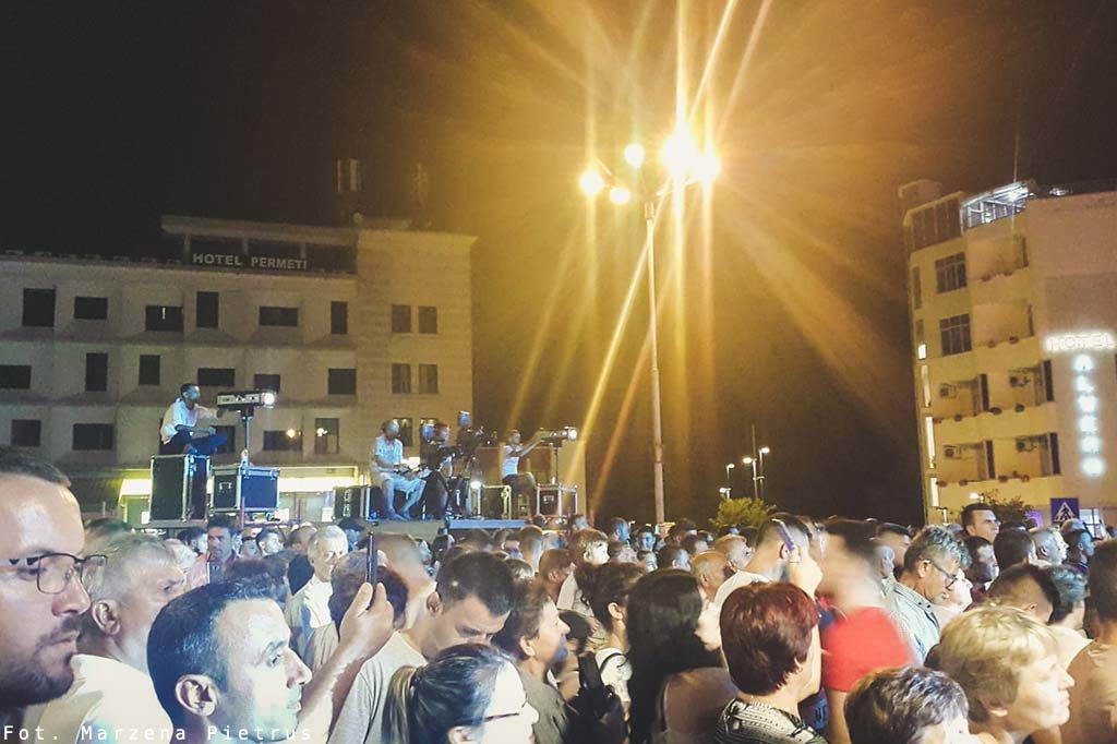 letni festiwal w permet w albanii