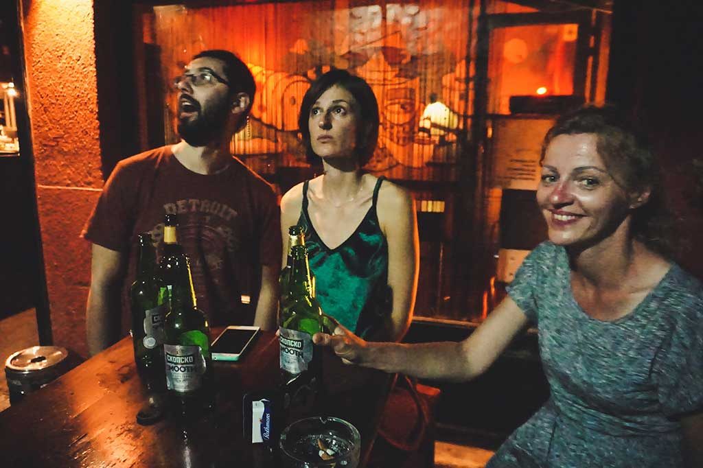 spotkanie w pubie w Skopje