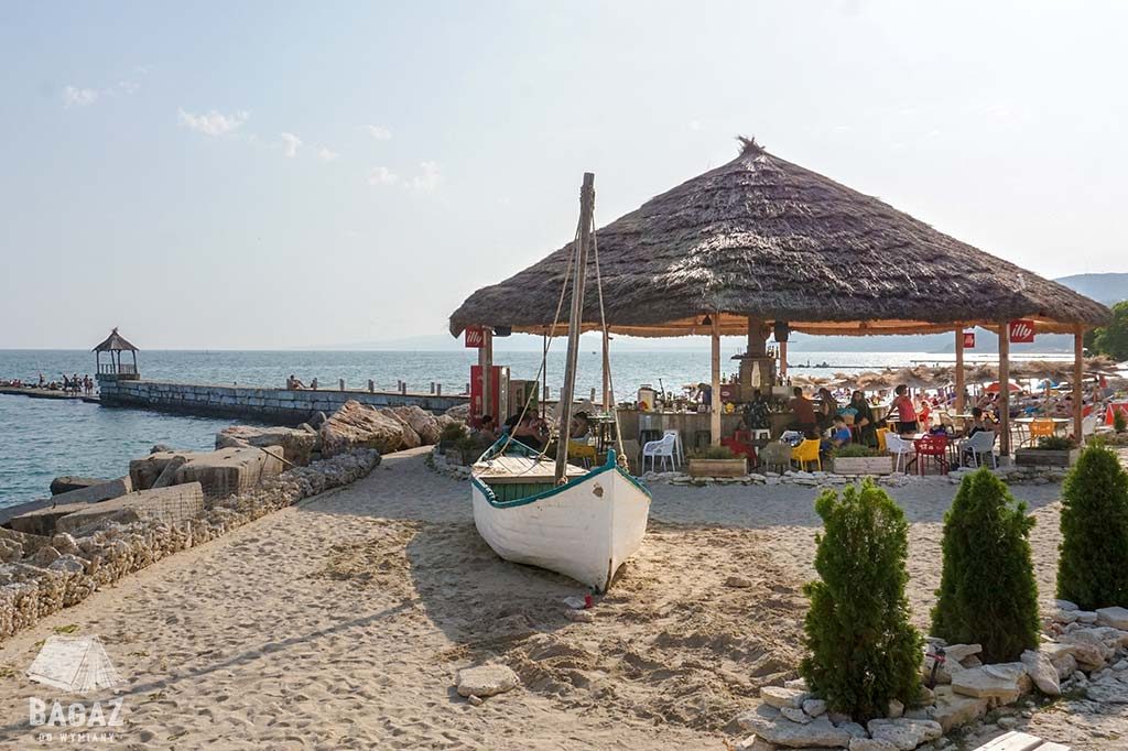 plaża z barem w Bałczik
