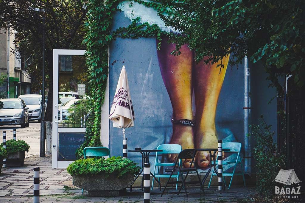 mural przedstawiający kobietę w Sofii