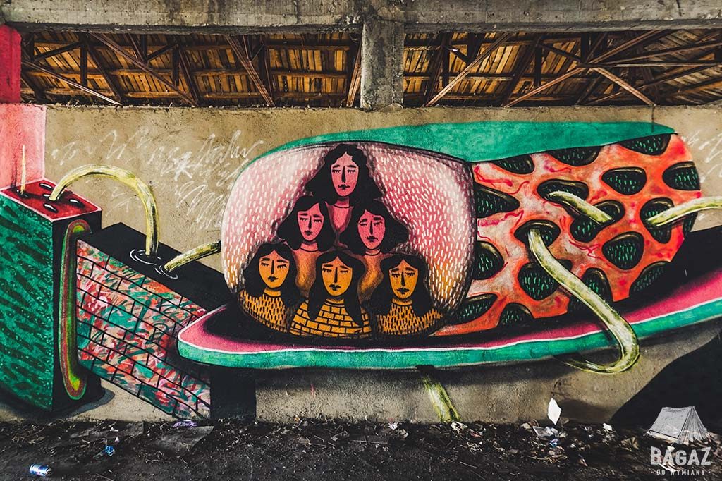 graffiti w opuszczonym budynku w bałczik