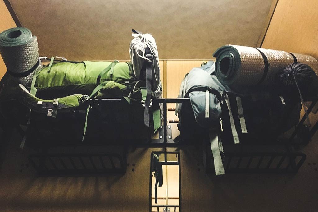 plecaki turystyczne w pociągu