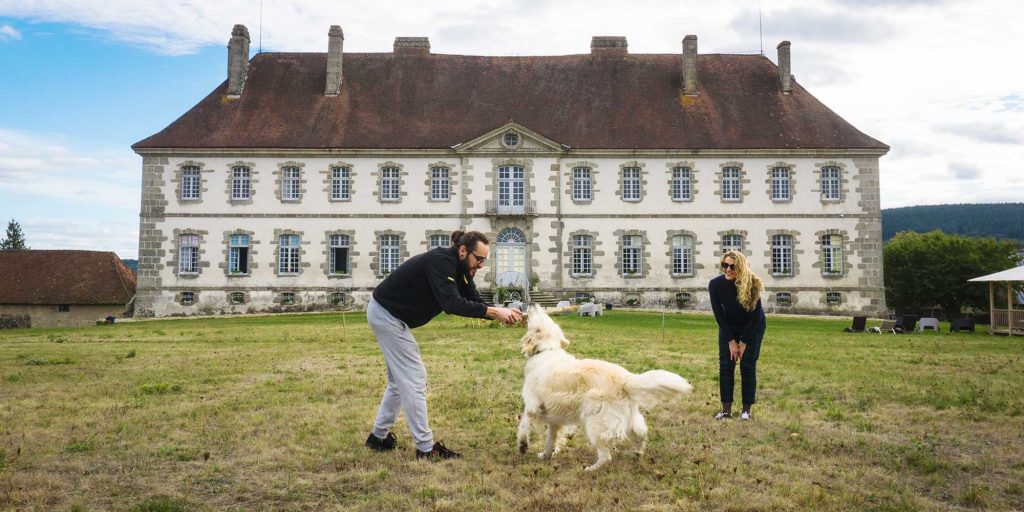 co to jest house sitting