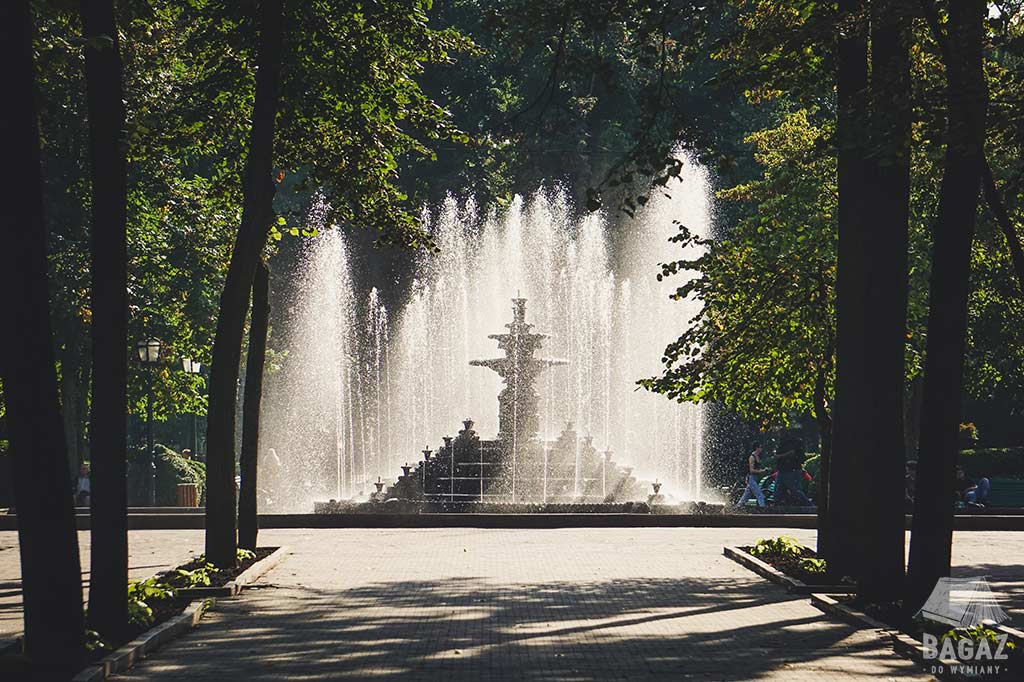 fontanna w parku