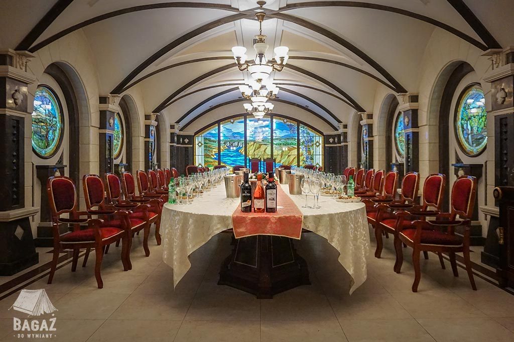 sala prezydencka w winiarni cricova